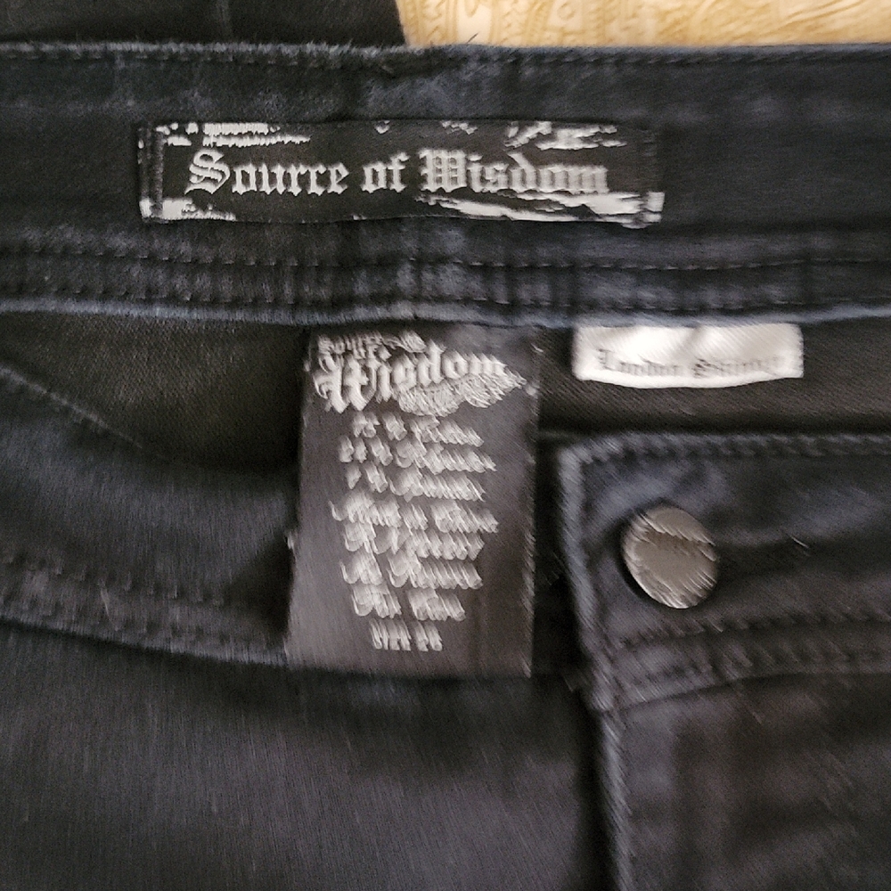 Source of Wisdom Women's Black Skinny Jeans